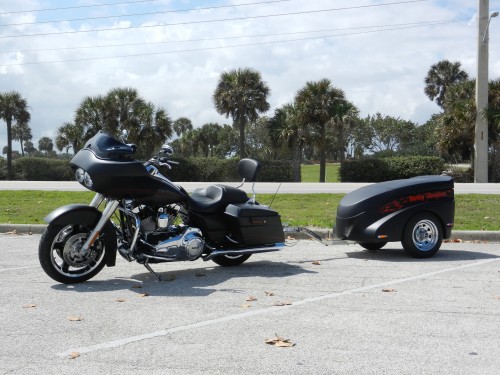 Harley's black motorcycle trailer